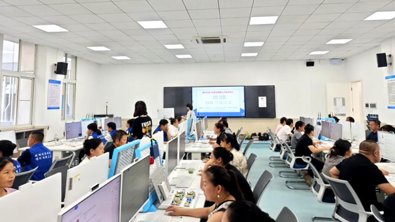 重慶科創(chuàng)職業(yè)學(xué)院門戶網(wǎng)站 打造技術(shù)服務(wù)的新聞動態(tài)平臺